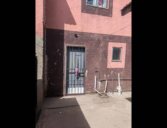 2 BEDROOM DUPLEX FOR SALE IN OLIEVENHOUTBOSCH